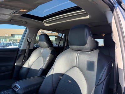 2025 Toyota Highlander XLE