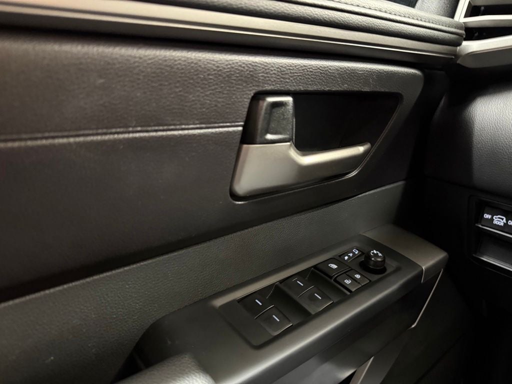 2025 Toyota Sequoia SR5