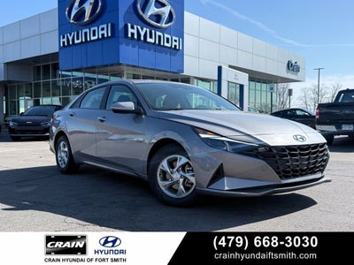 2023 Hyundai Elantra SE