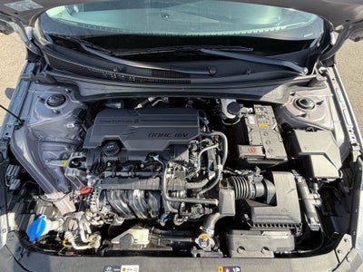 2023 Hyundai Elantra SE