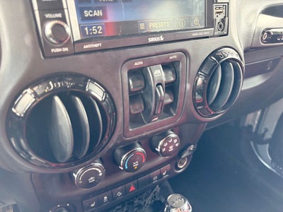 2012 Jeep Wrangler Unlimited Sahara Altitude