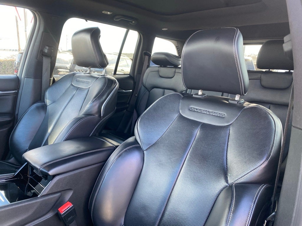 2022 Jeep Grand Cherokee Overland