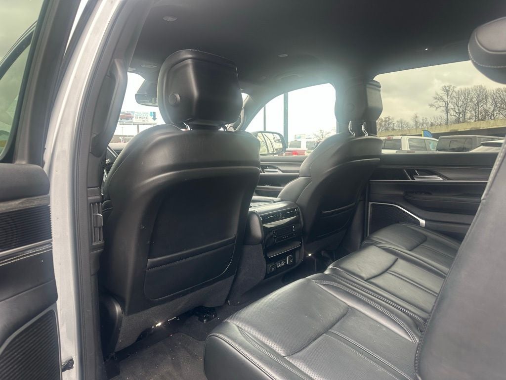 2023 Jeep Wagoneer Series III