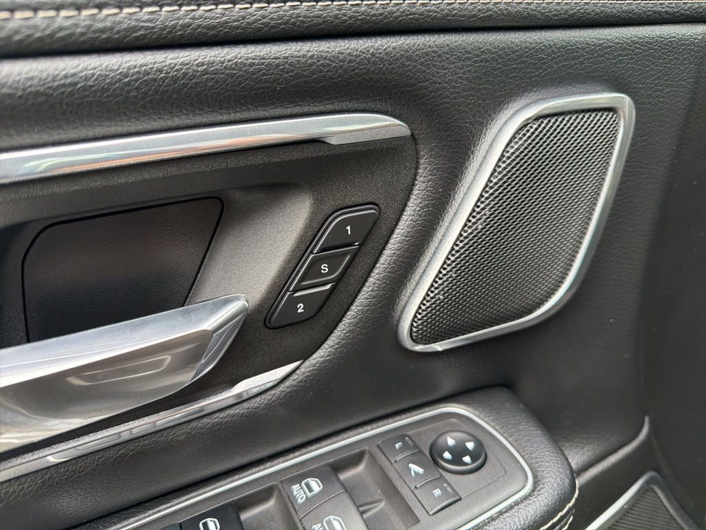2022 RAM 1500 Laramie Clean Carfax / Level B Equipment Group / Harmon Ka