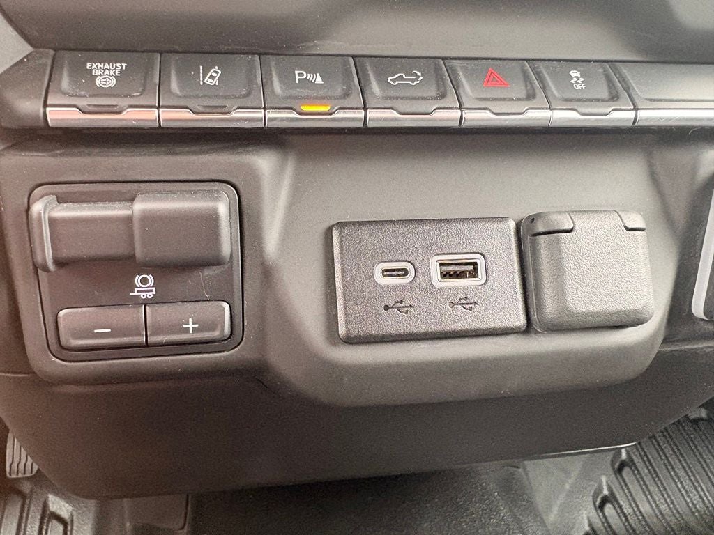 2025 GMC Sierra 3500HD Pro