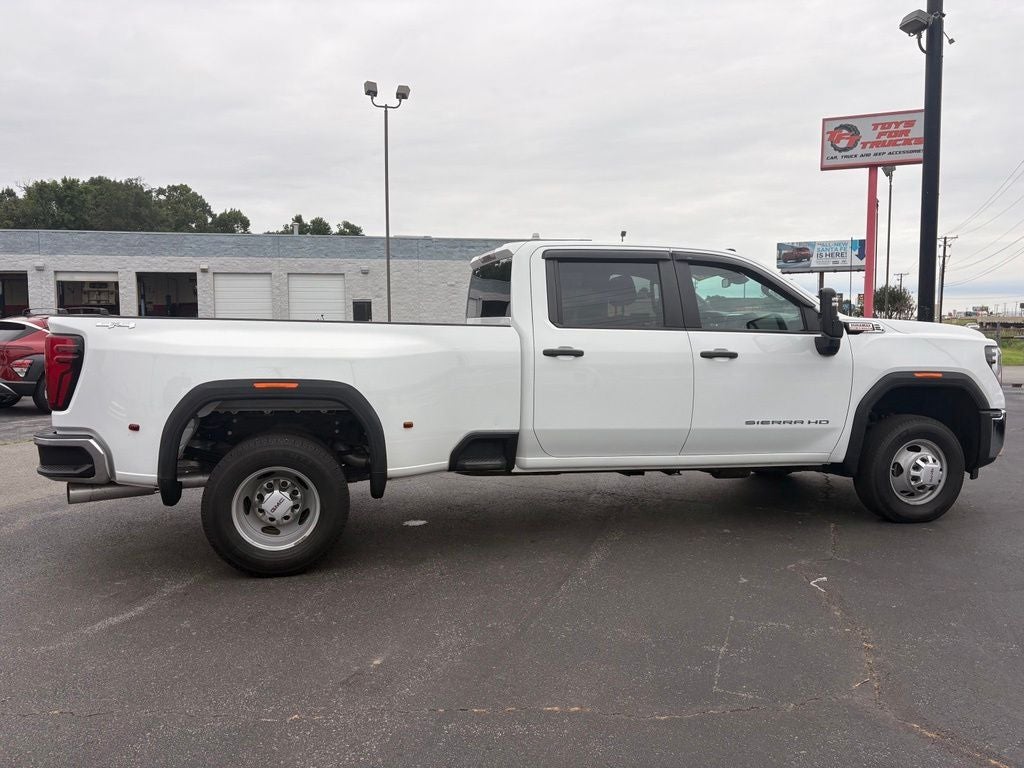 2025 GMC Sierra 3500HD Pro