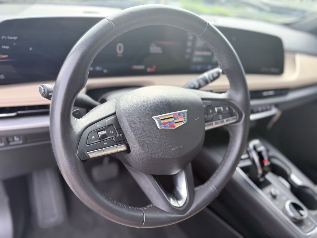 2024 Cadillac XT4 Luxury