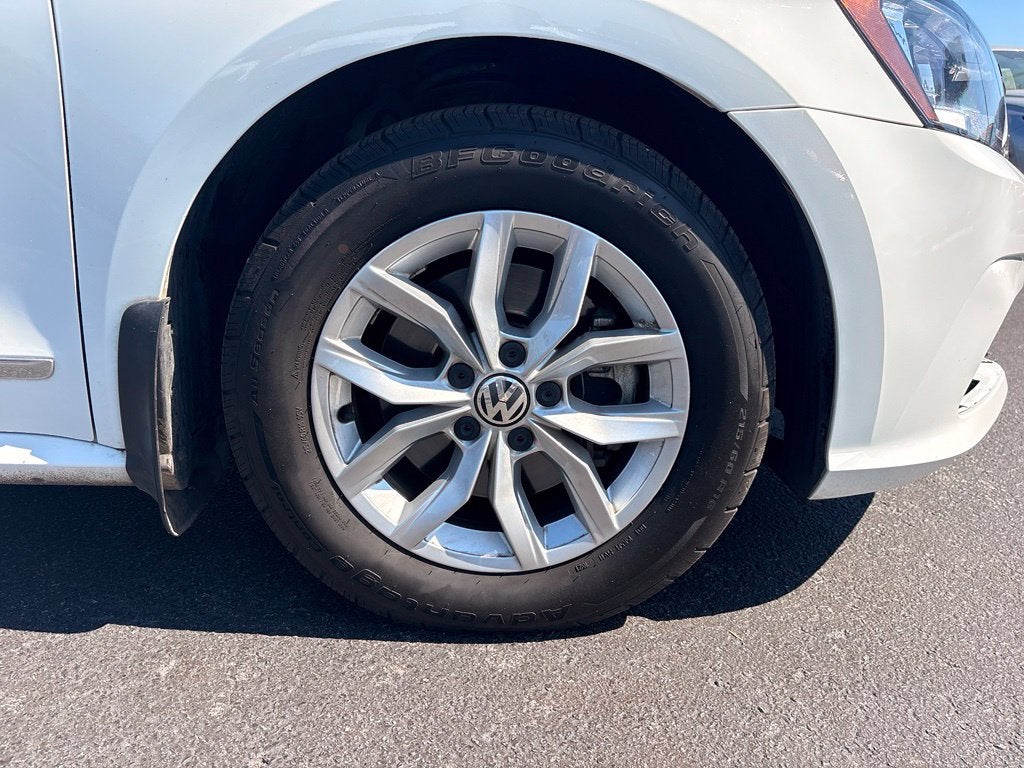 2016 Volkswagen Passat 1.8T S
