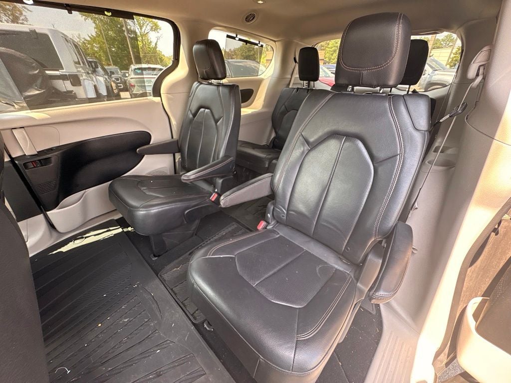2019 Chrysler Pacifica Touring L
