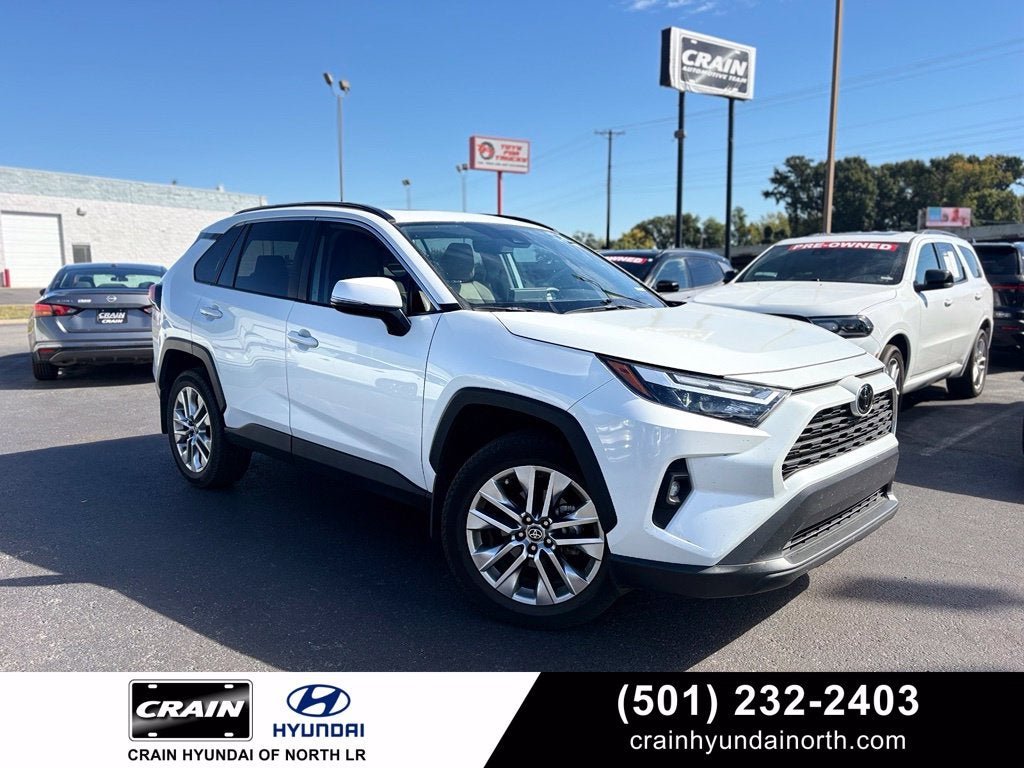 2025 Toyota RAV4 XLE Premium