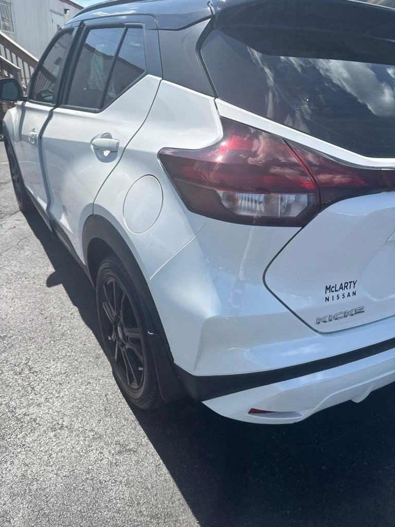 2021 Nissan Kicks SR