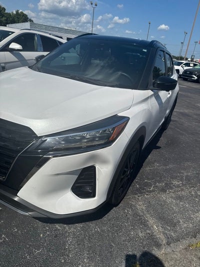 2021 Nissan Kicks SR