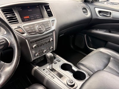 2019 Nissan Pathfinder SL FRESH TRADE | AS-IS