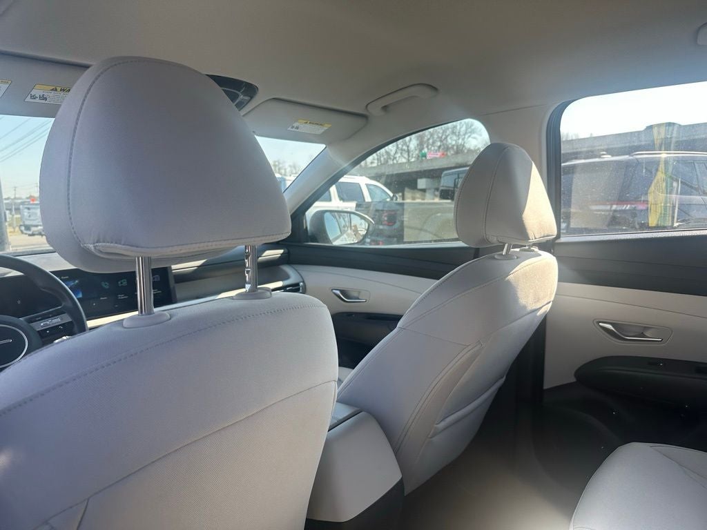 2025 Hyundai Tucson SE