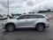 2017 Toyota Highlander XLE Navigation / Clean Carfax / Power Moonroof / 3rd R