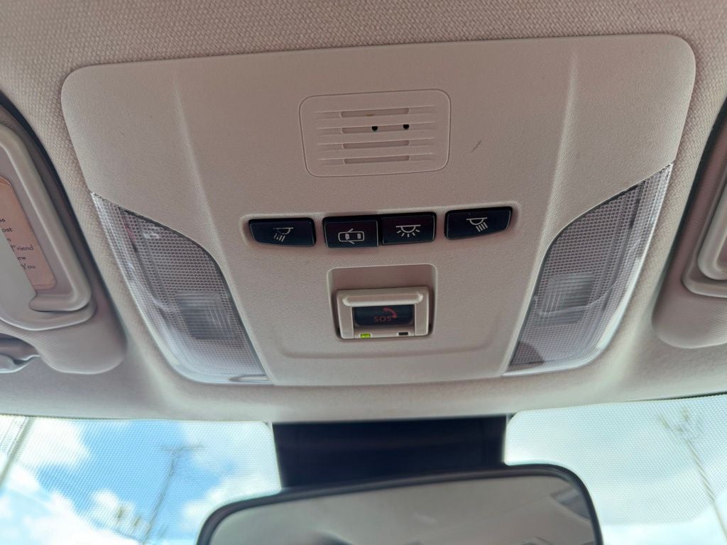 2021 Toyota Corolla LE Apple CarPlay/Android Auto