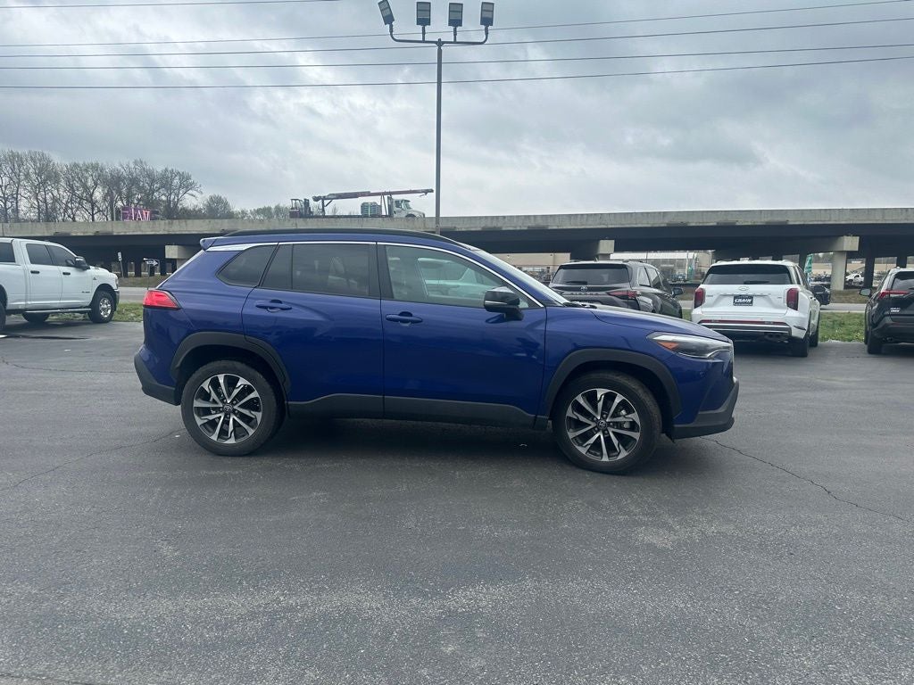 2025 Toyota Corolla Cross XLE