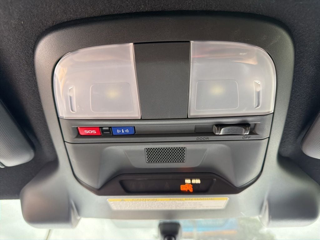 2024 Toyota GR86 Premium Clean Carfax / Apple CarPlay/Android Auto / 6-spee