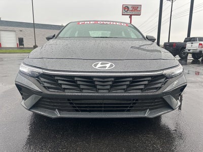 2025 Hyundai Elantra SEL Sport