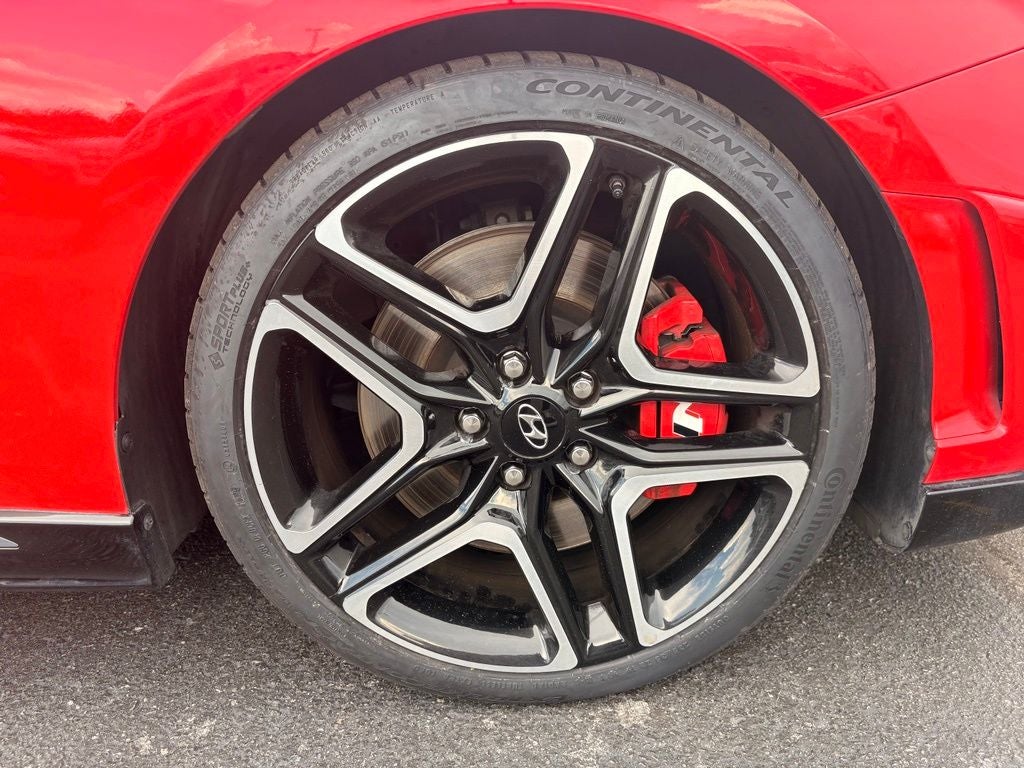2022 Hyundai Veloster N Base