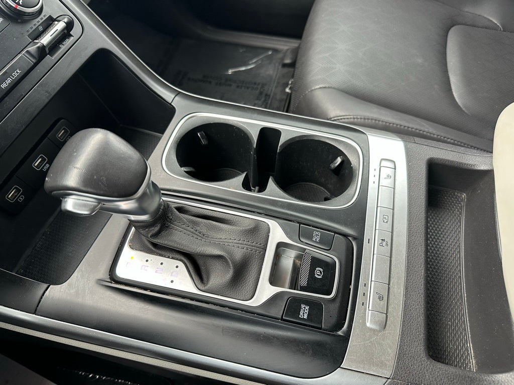 2023 Kia Carnival LX