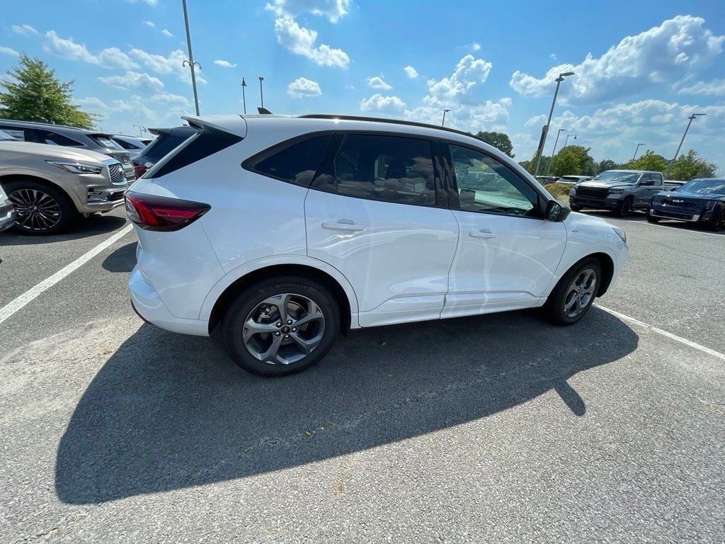 2023 Ford Escape Hybrid ST-Line