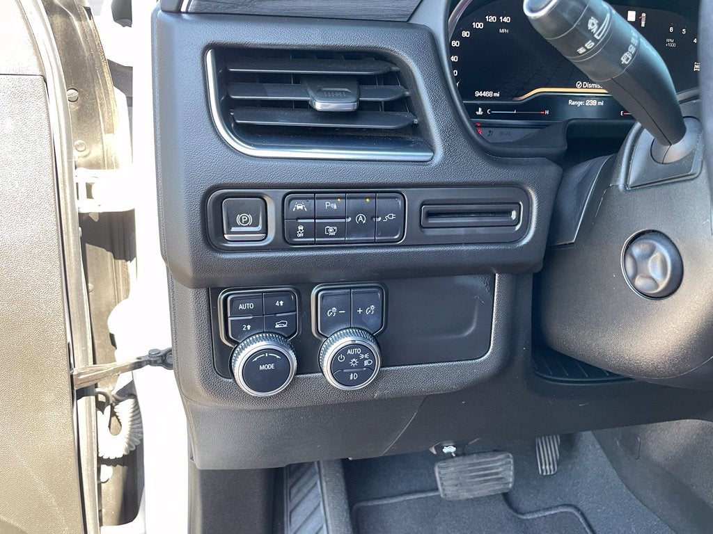 2022 GMC Yukon SLT Premium Luxury Package-Clean Carfax