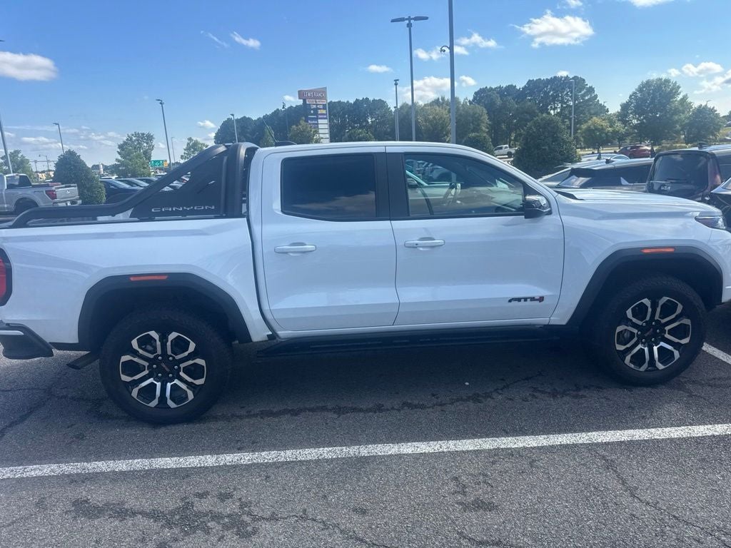 2025 GMC Canyon AT4