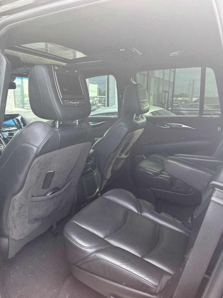 2018 Cadillac Escalade Platinum Edition
