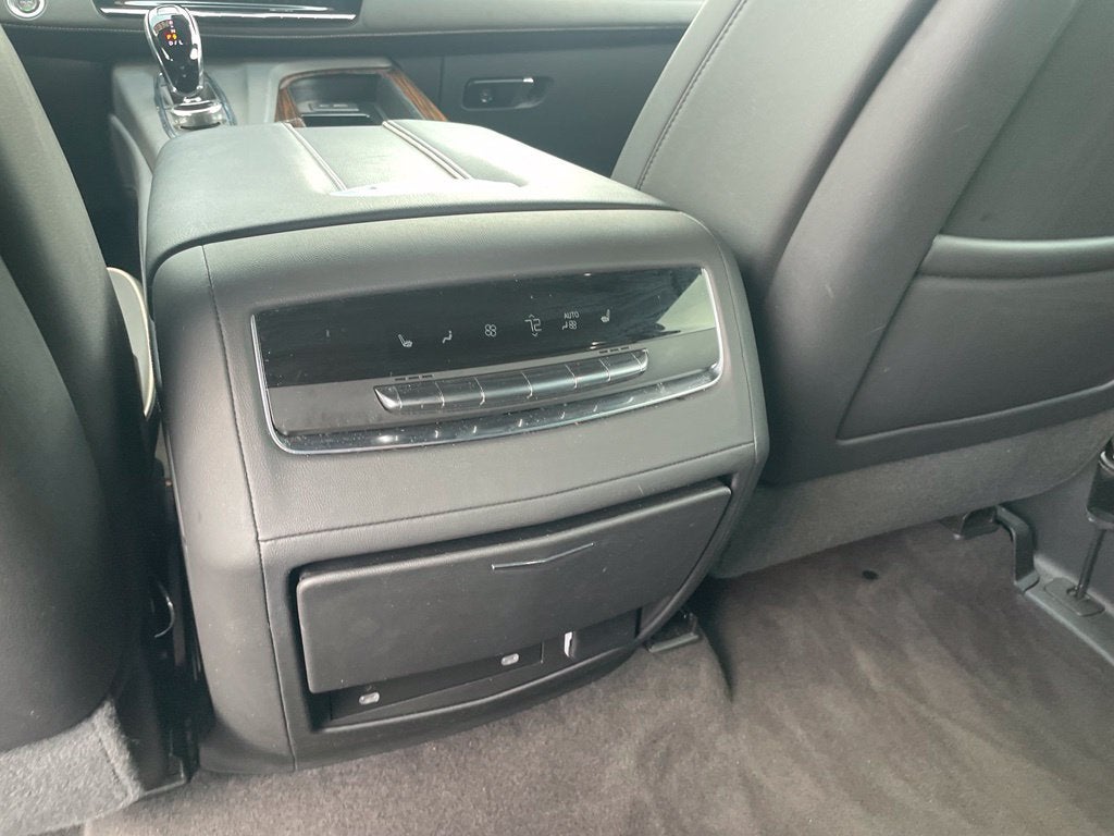 2023 Cadillac Escalade ESV Premium