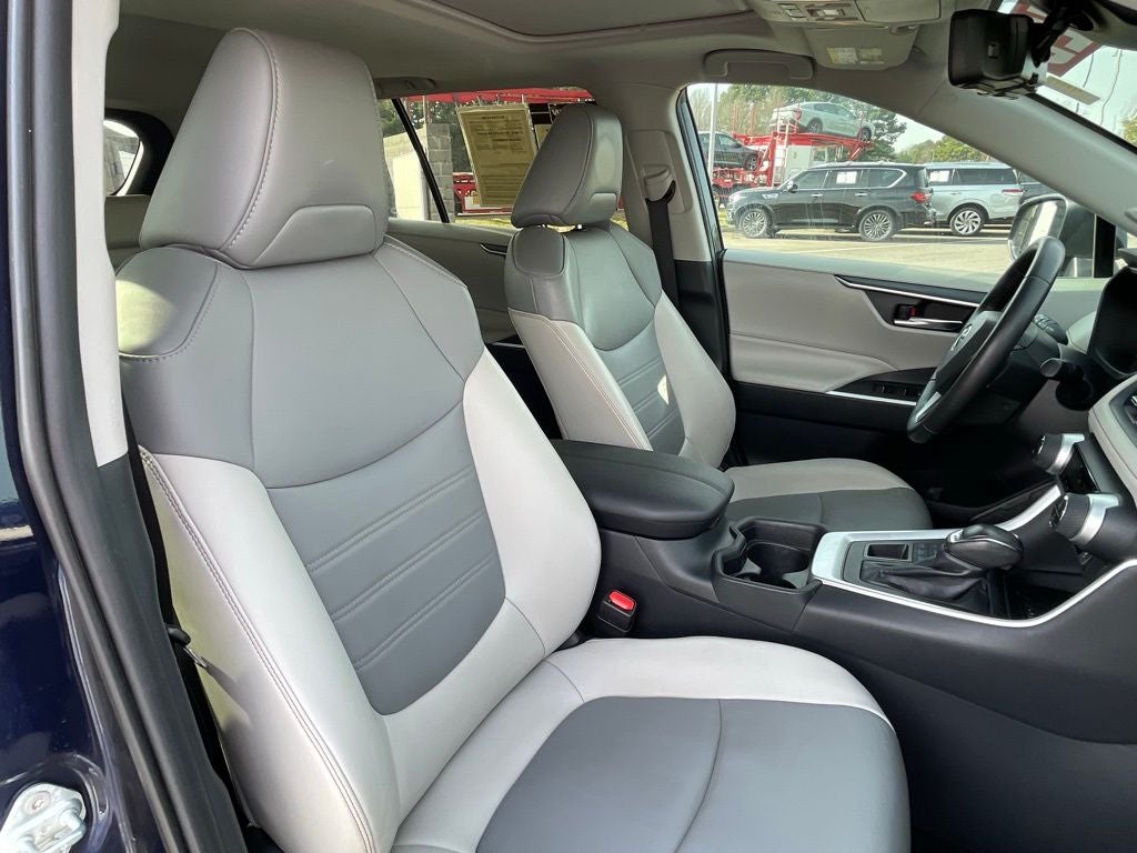 2019 Toyota RAV4 XLE Premium