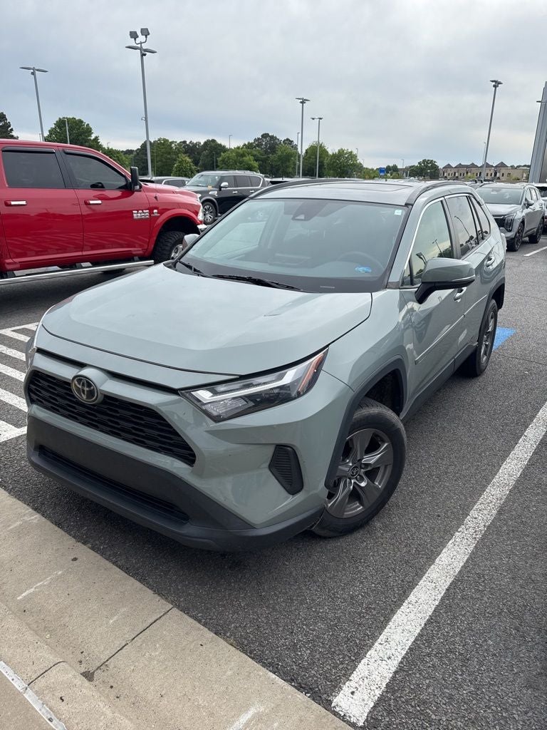 2022 Toyota RAV4 XLE