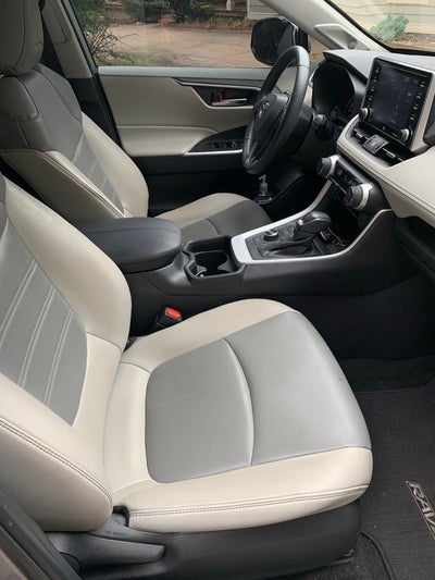 2021 Toyota RAV4 Hybrid XLE Premium
