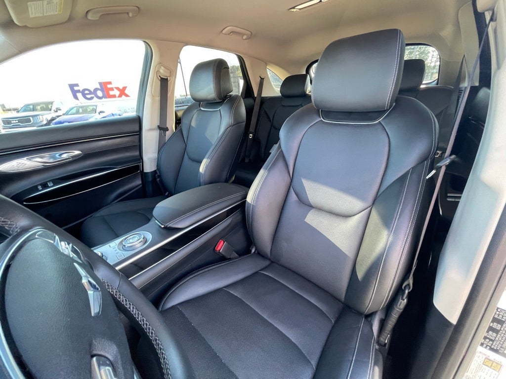 2025 Genesis GV70 2.5T