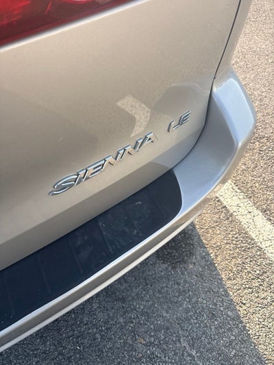 2009 Toyota Sienna LE