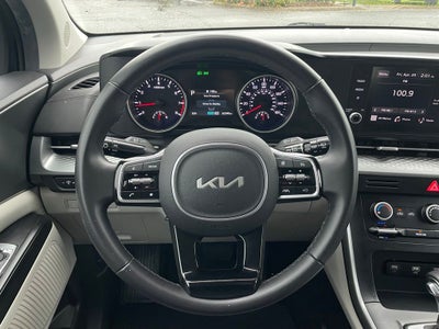 2023 Kia Carnival LX Seat Package
