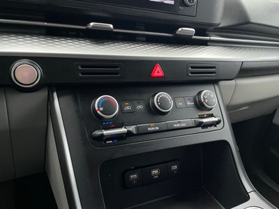 2023 Kia Carnival LX Seat Package