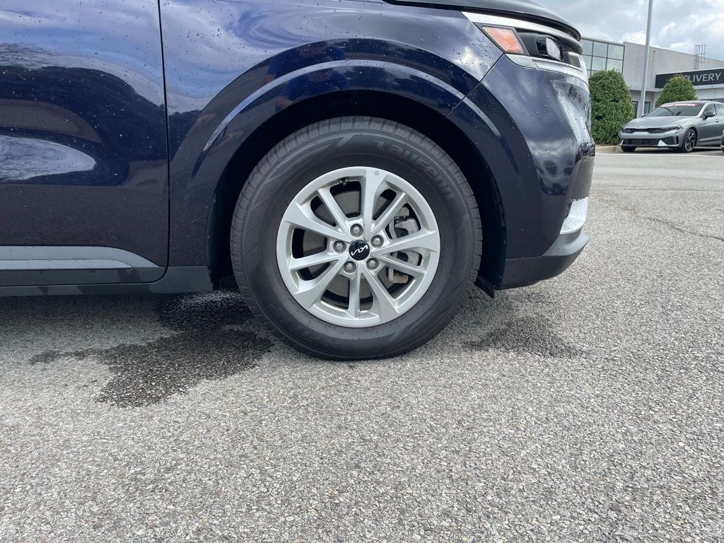 2024 Kia Carnival LX