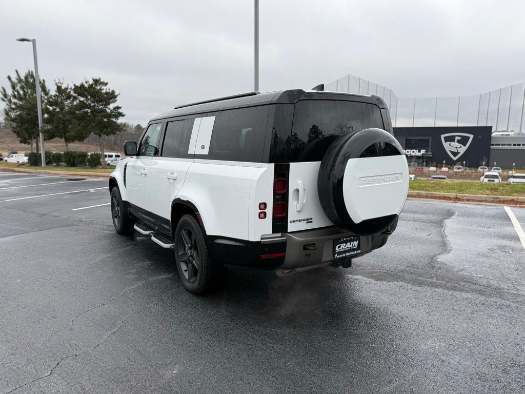 2023 Land Rover Defender 130 X-Dynamic SE