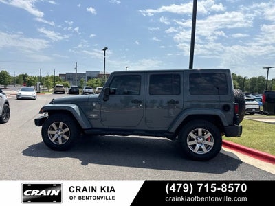 2014 Jeep Wrangler Unlimited Sahara - 4WD / CLEAN CARFAX