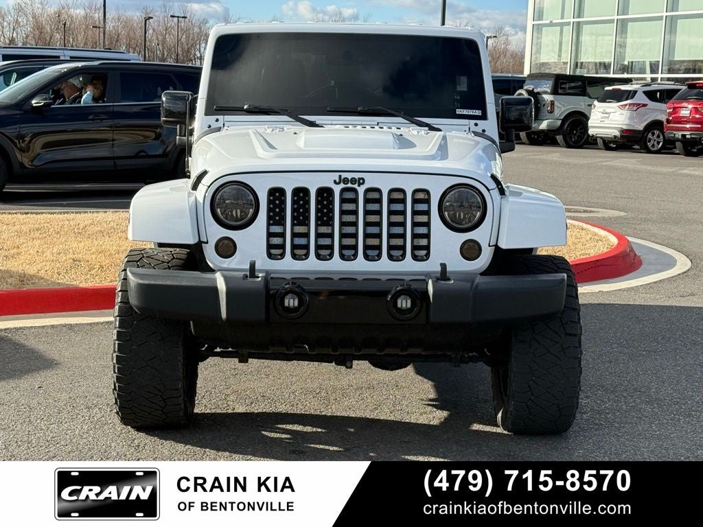 2015 Jeep Wrangler Unlimited Sahara Altitude - 4WD / CLEAN CARFAX / LIFT / WHEELS / TIRES