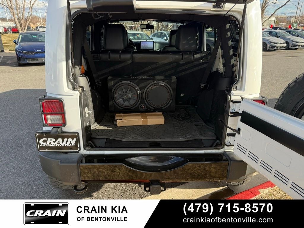 2015 Jeep Wrangler Unlimited Sahara Altitude - 4WD / CLEAN CARFAX / LIFT / WHEELS / TIRES