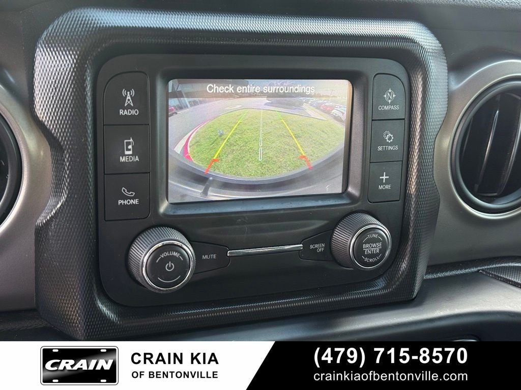 2018 Jeep Wrangler Unlimited Sport - 4WD / CLEAN CARFAX / LIFTED!