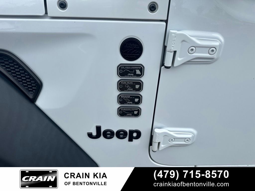 2021 Jeep Wrangler Unlimited Willys - 4WD / CLEAN CARFAX