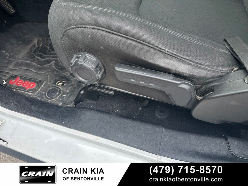 2021 Jeep Wrangler Unlimited Willys - 4WD / CLEAN CARFAX