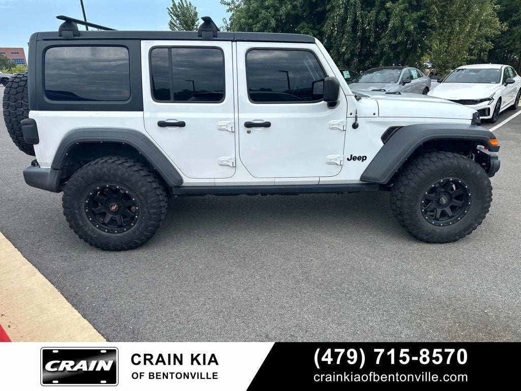 2021 Jeep Wrangler Unlimited Willys - 4WD / CLEAN CARFAX