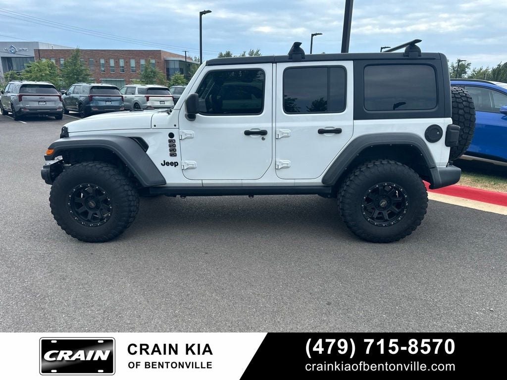 2021 Jeep Wrangler Unlimited Willys - 4WD / CLEAN CARFAX