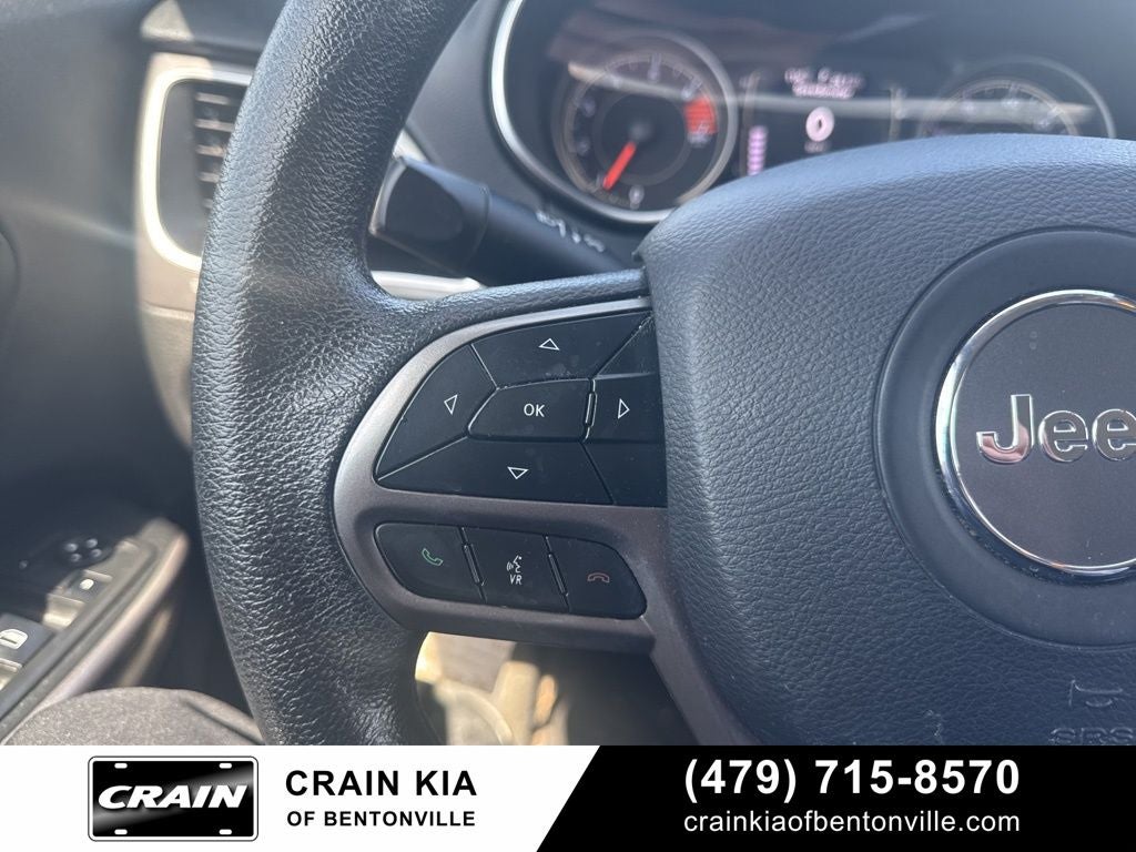 2019 Jeep Cherokee Latitude - CARFAX ONE OWNER
