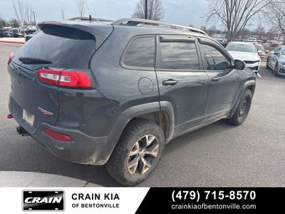 2016 Jeep Cherokee Trailhawk - 4WD / SUNROOF / CLEAN CARFAX