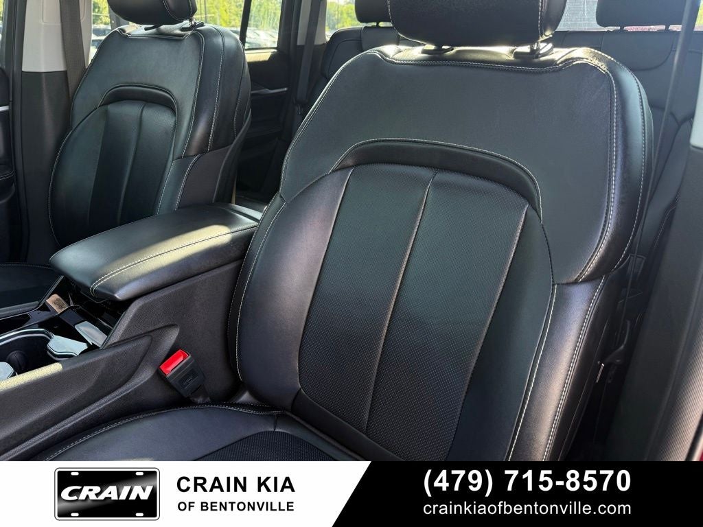 2023 Jeep Grand Cherokee Limited - 4WD / PANORAMIC SUNROOF / ONE OWNER